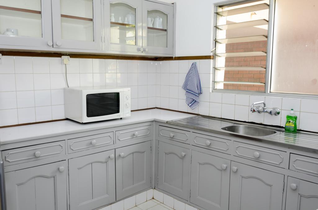 Golf Course Apartments Kampala Luaran gambar