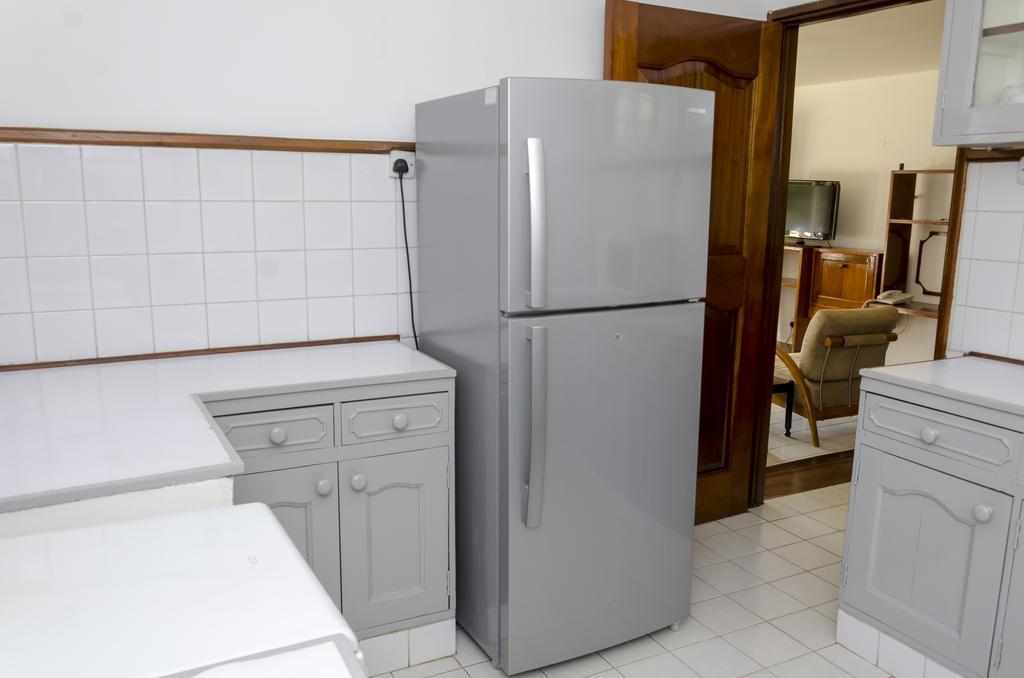 Golf Course Apartments Kampala Luaran gambar